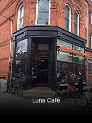 Luna Café reserve table